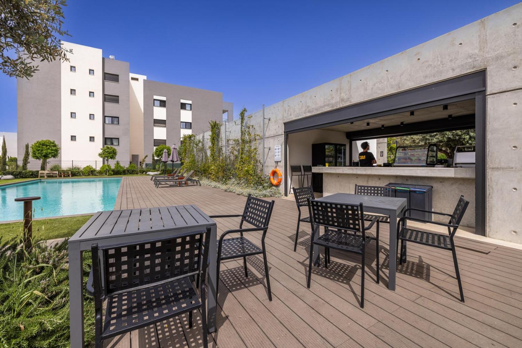 Sunset Gardens Lägenhet Limassol Exteriör bild