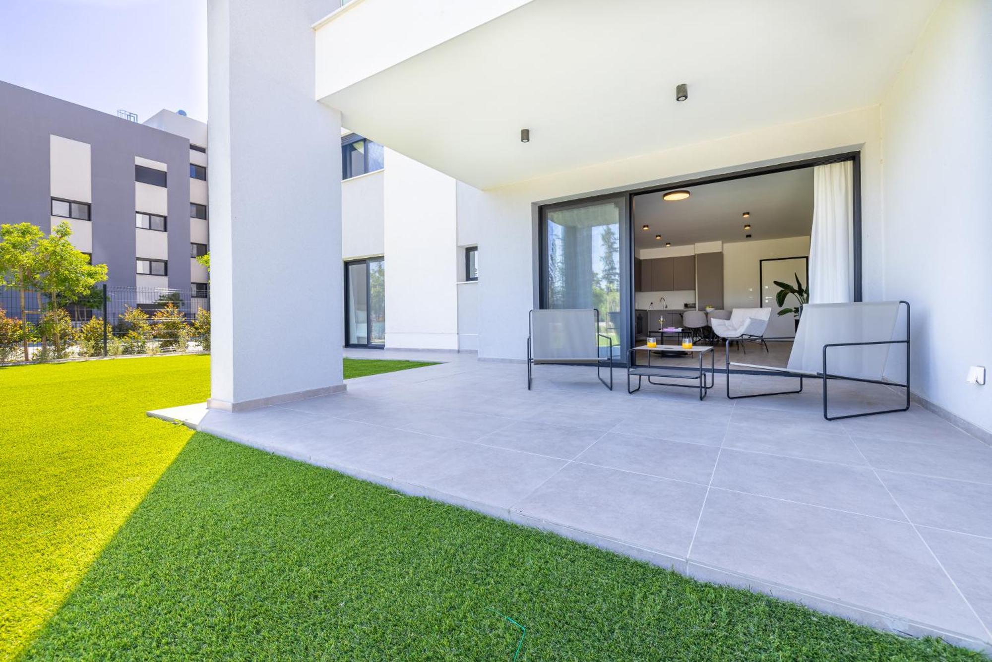 Sunset Gardens Lägenhet Limassol Exteriör bild