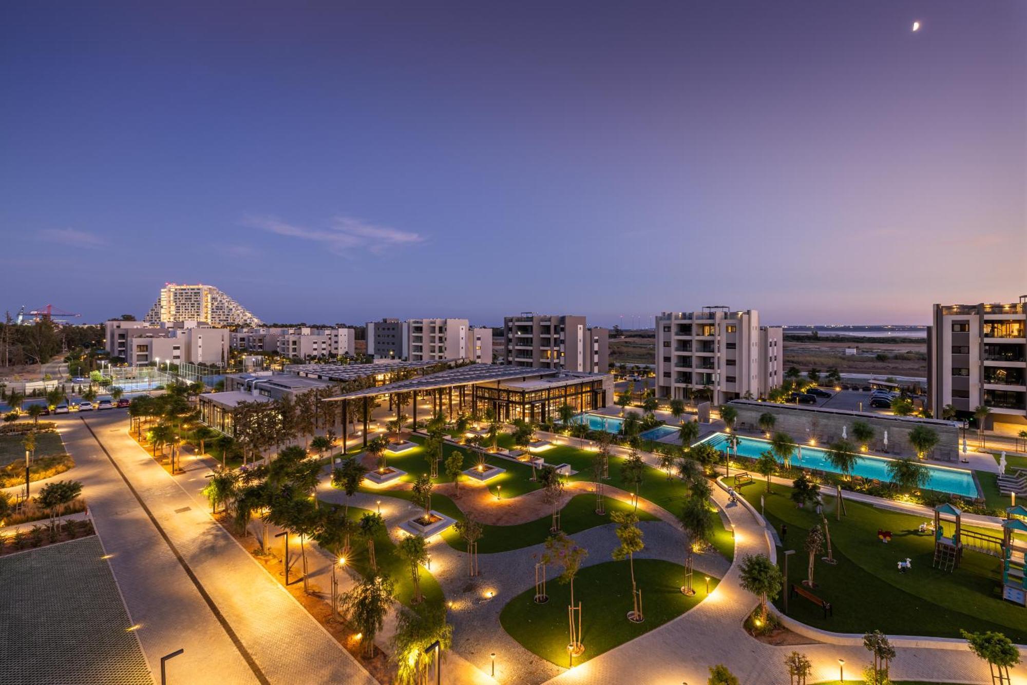 Sunset Gardens Lägenhet Limassol Exteriör bild